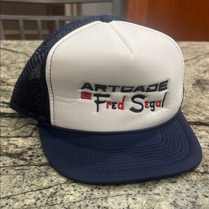 Fred Segal trucker hat NWT